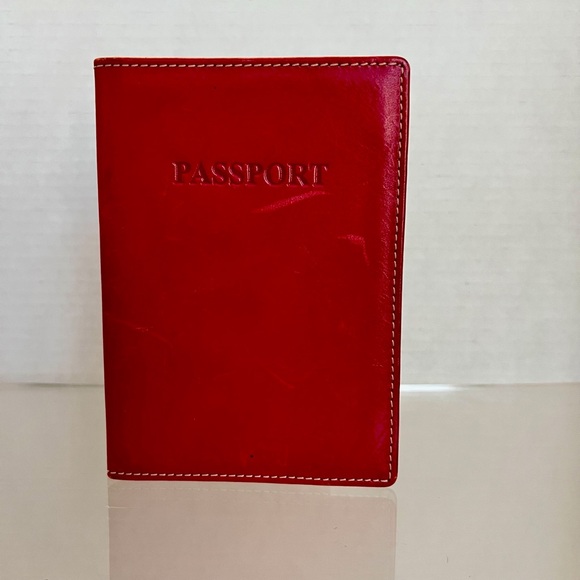 J. Crew Woman's vintage Pink Leather Passport Case Holder w Preppy Green Lining - Picture 1 of 4